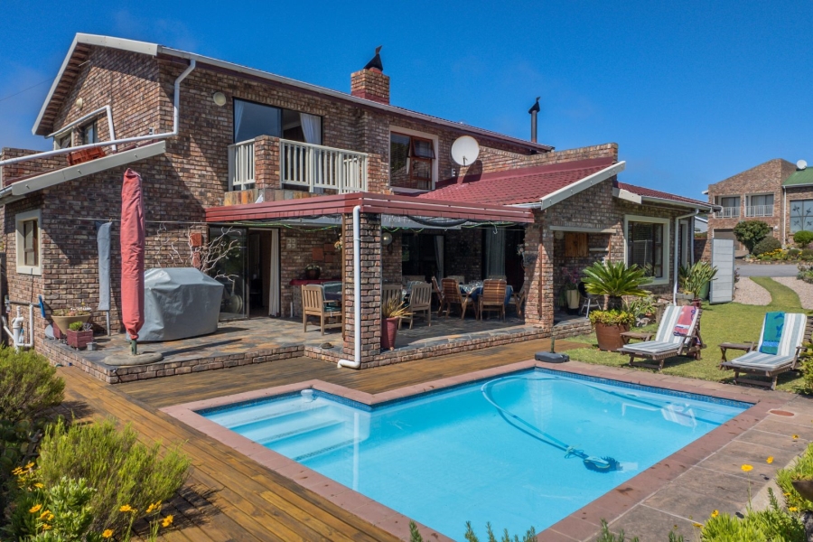 4 Bedroom Property for Sale in Groenvallei Western Cape